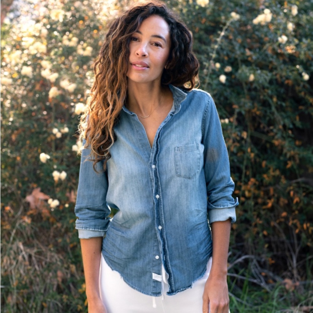 Frank & Eileen Washed Blue Denim Button-Down Shirt